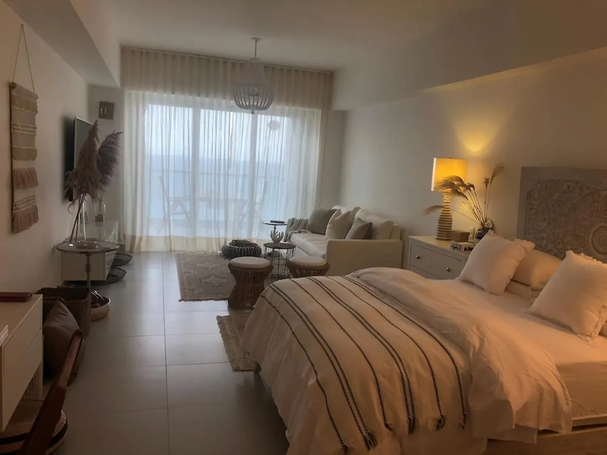 Near To Heaven Boho Front Beach 21 Floor Apartment Los Mameyes